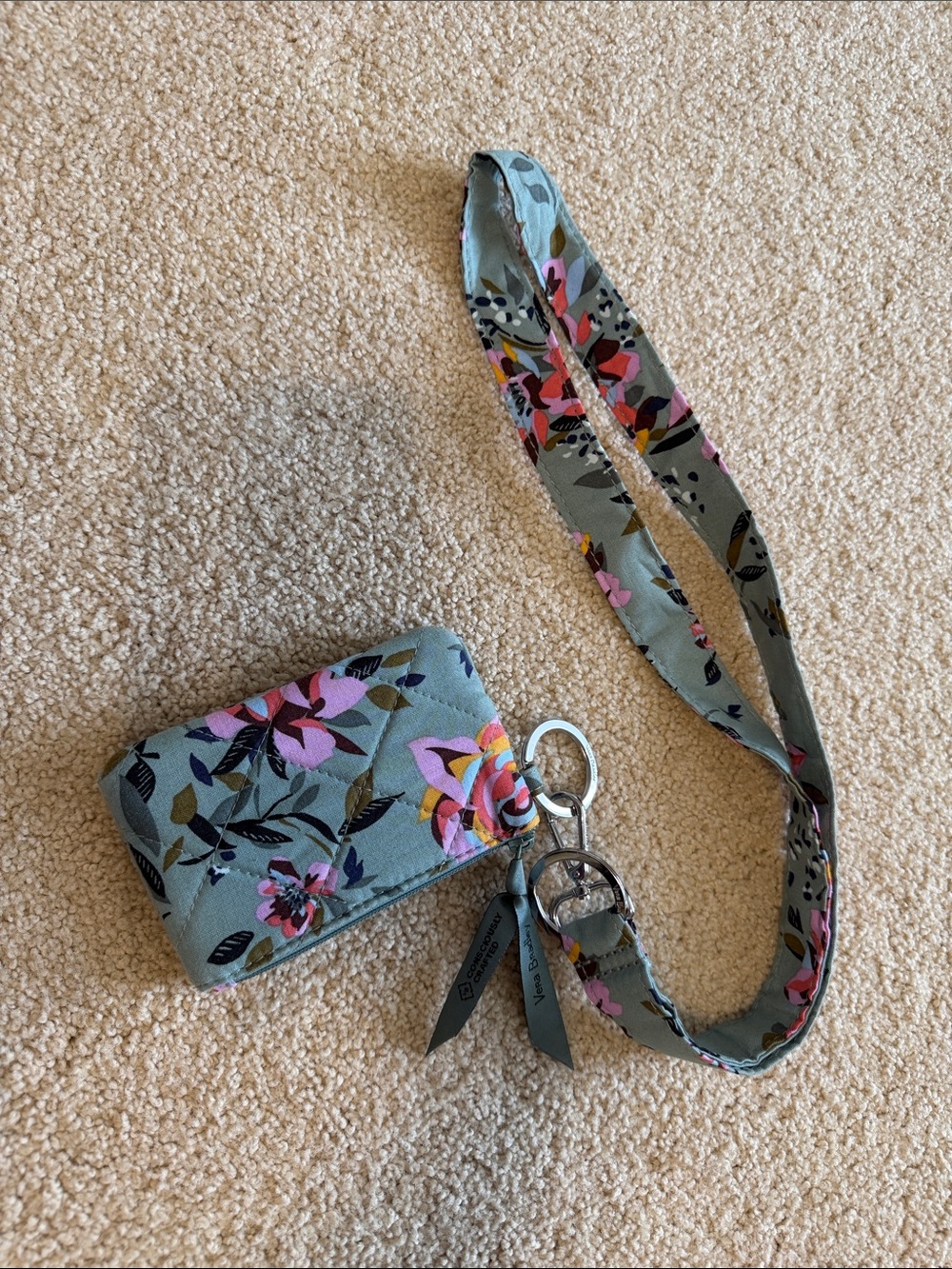 Vera Bradley Floral Quilted Lanyard ID Holder - Picture 3 of 3